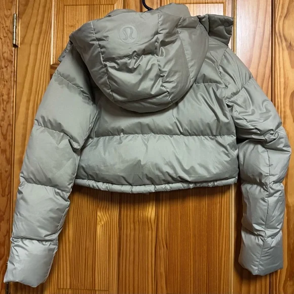 Lululemon Wunder Puff Super-Cropped Jacket in Heather Raw Linen - Picture 5 of 5
